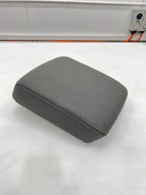 Replacement Volkswagen Amarok Centre Console Lid Arm Rest