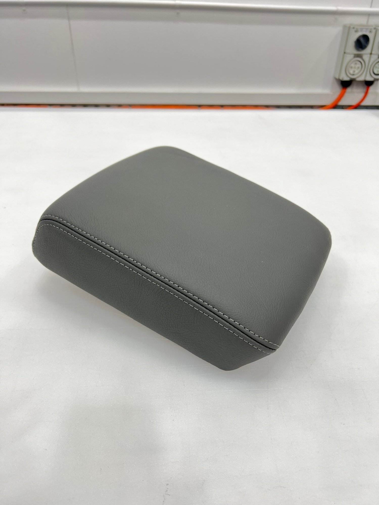 Replacement Volkswagen Amarok Centre Console Lid Arm Rest